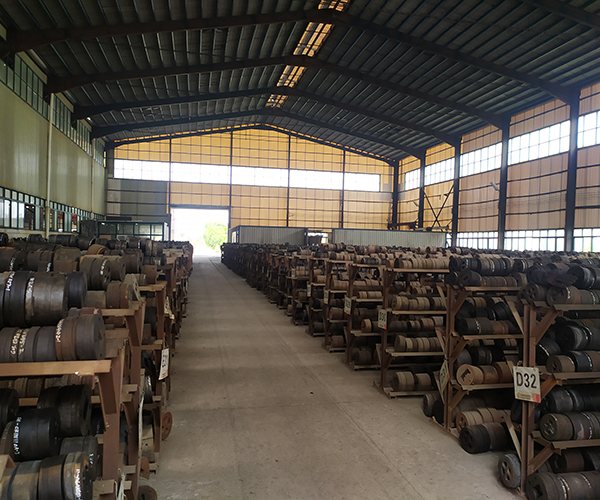 2-Mould manufacturing center