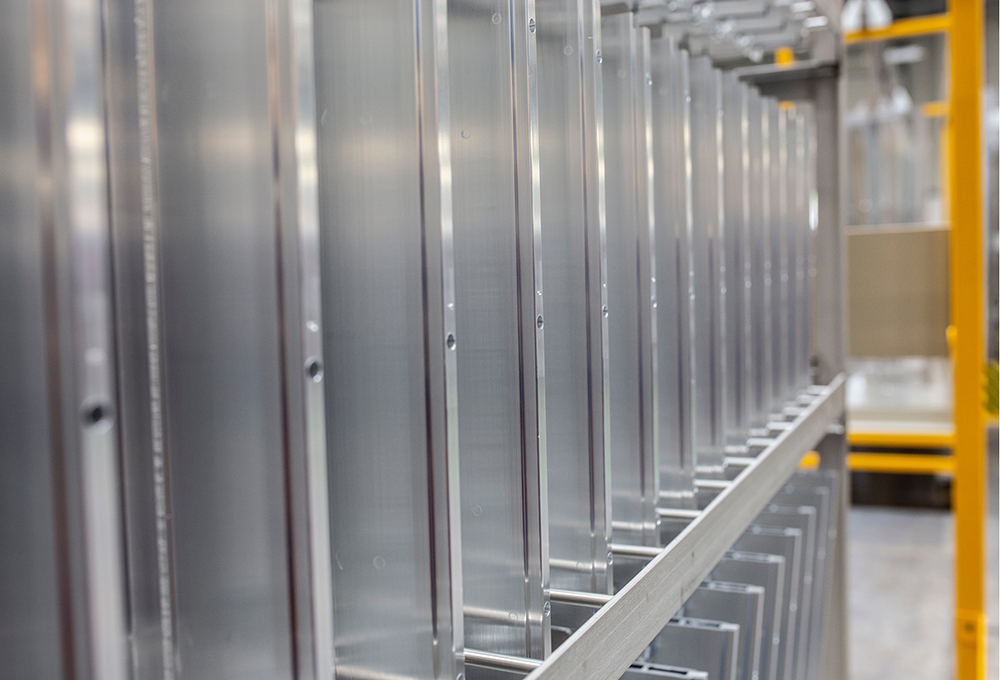 Alunimum Extrusion of New Enery Vehicles Battery Tray-1