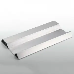 China Wholesale High Quality Designed Cusstomized Double Wall Glass Hidden Frame Curtain Wall Aluminium Tempered Glass Curtain Wall